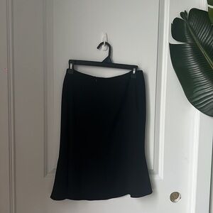 2/$22✨ Laura Little Black Skirt